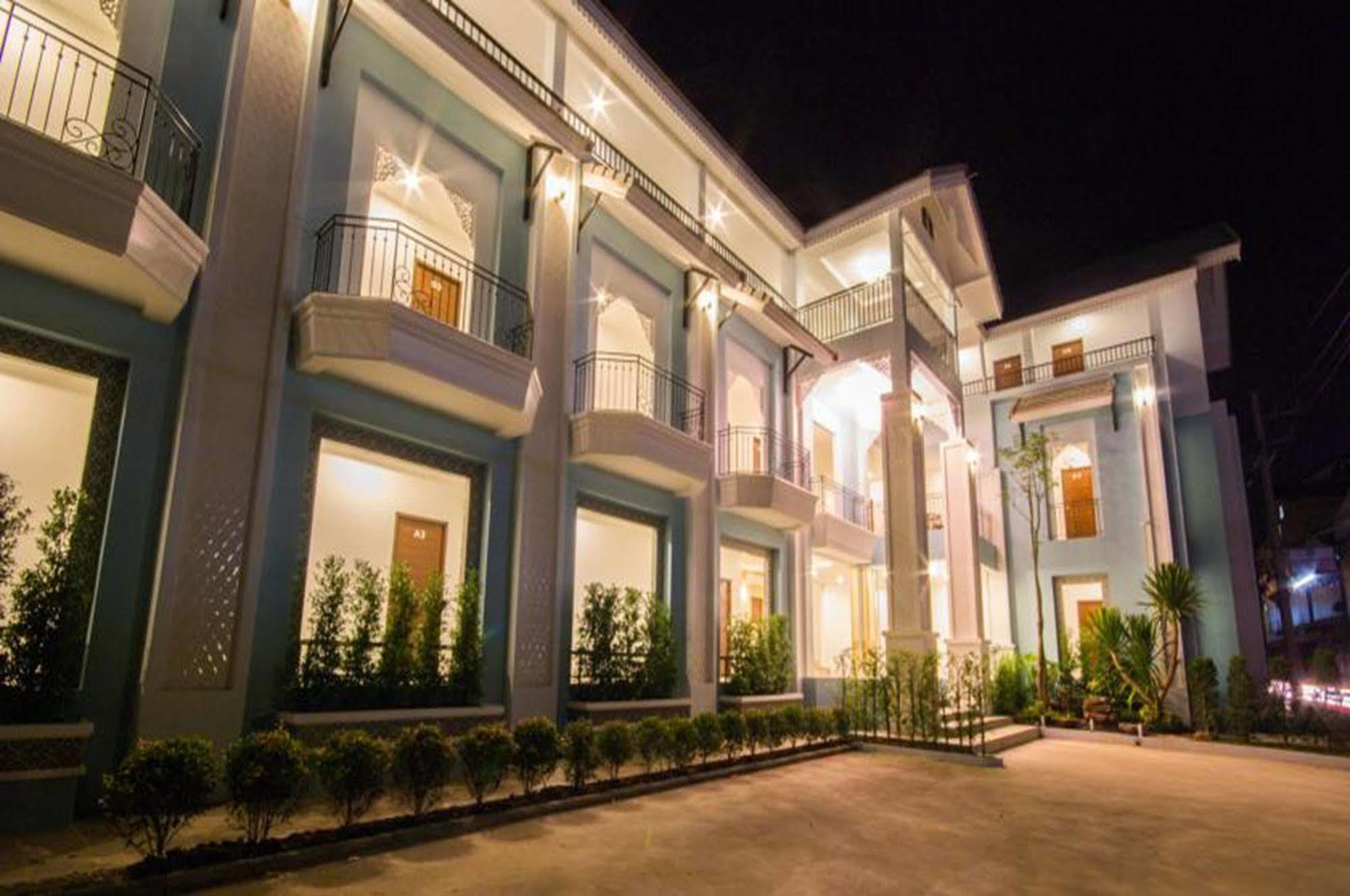 Crystal Nongkhai Hotel Nong Khai Extérieur photo
