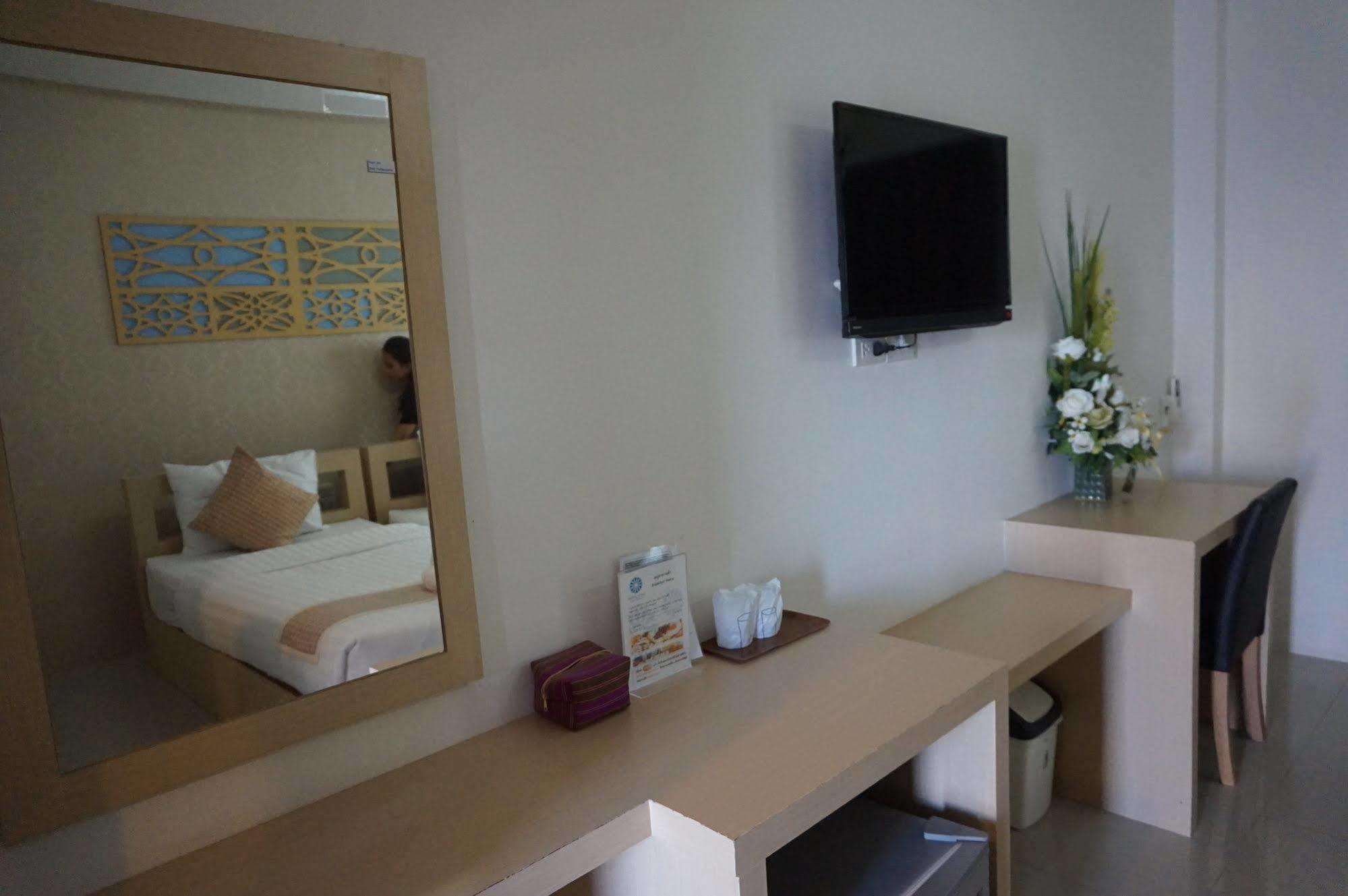 Crystal Nongkhai Hotel Nong Khai Extérieur photo