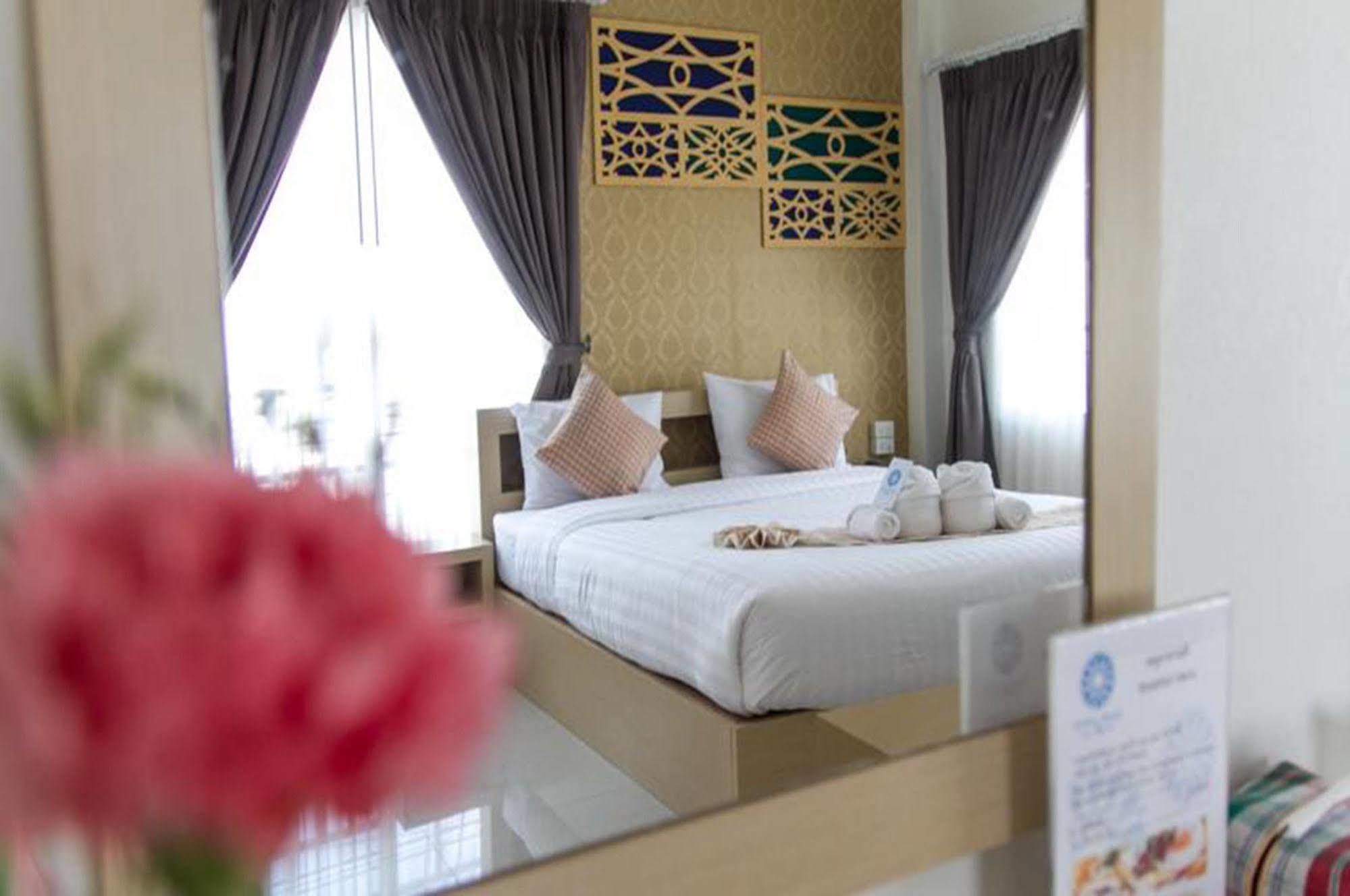 Crystal Nongkhai Hotel Nong Khai Extérieur photo