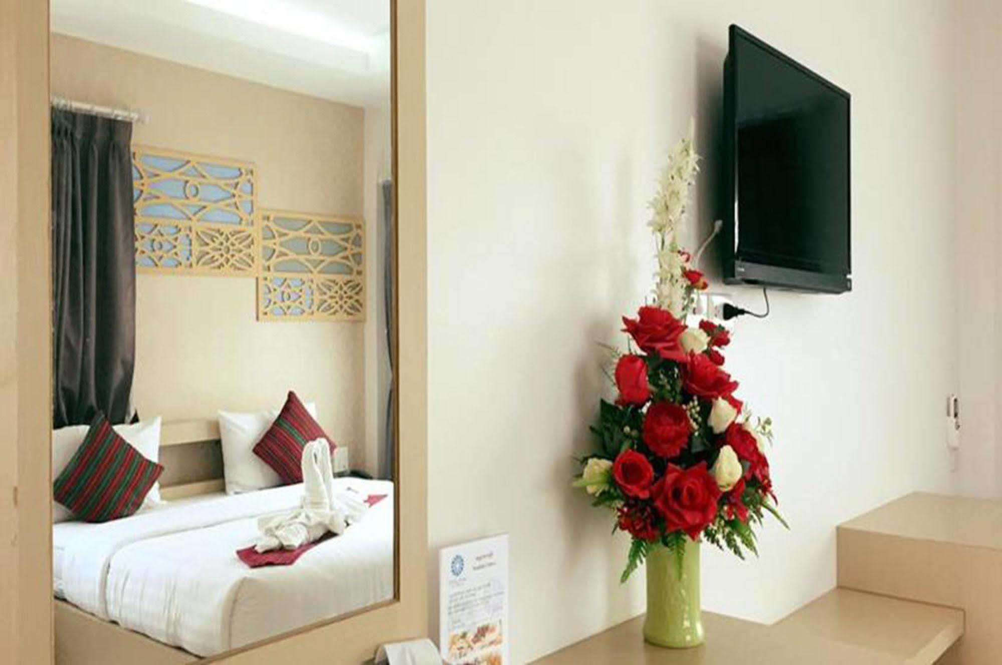 Crystal Nongkhai Hotel Nong Khai Extérieur photo